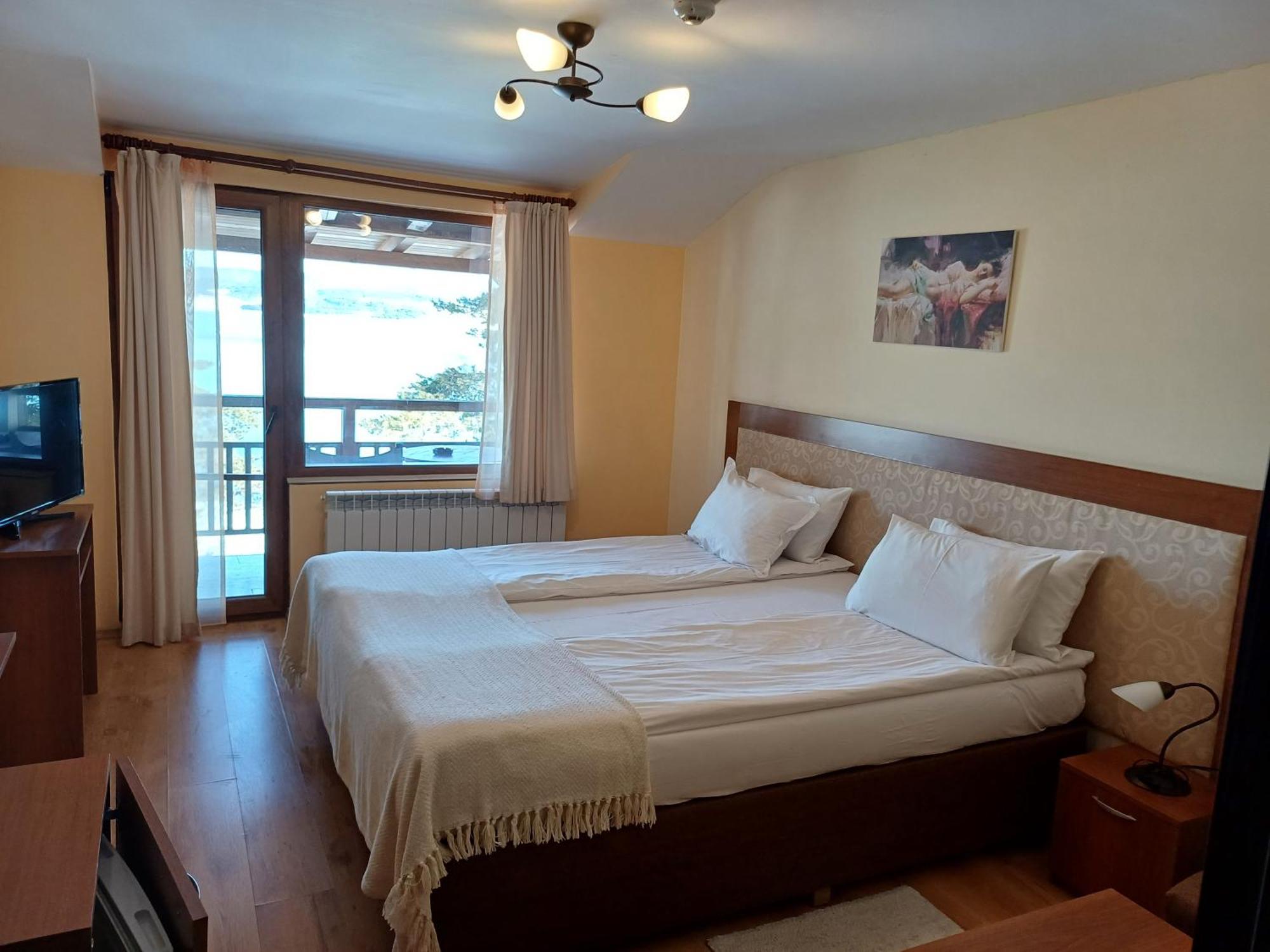 Santa Maria Hotel Tsigov Chark